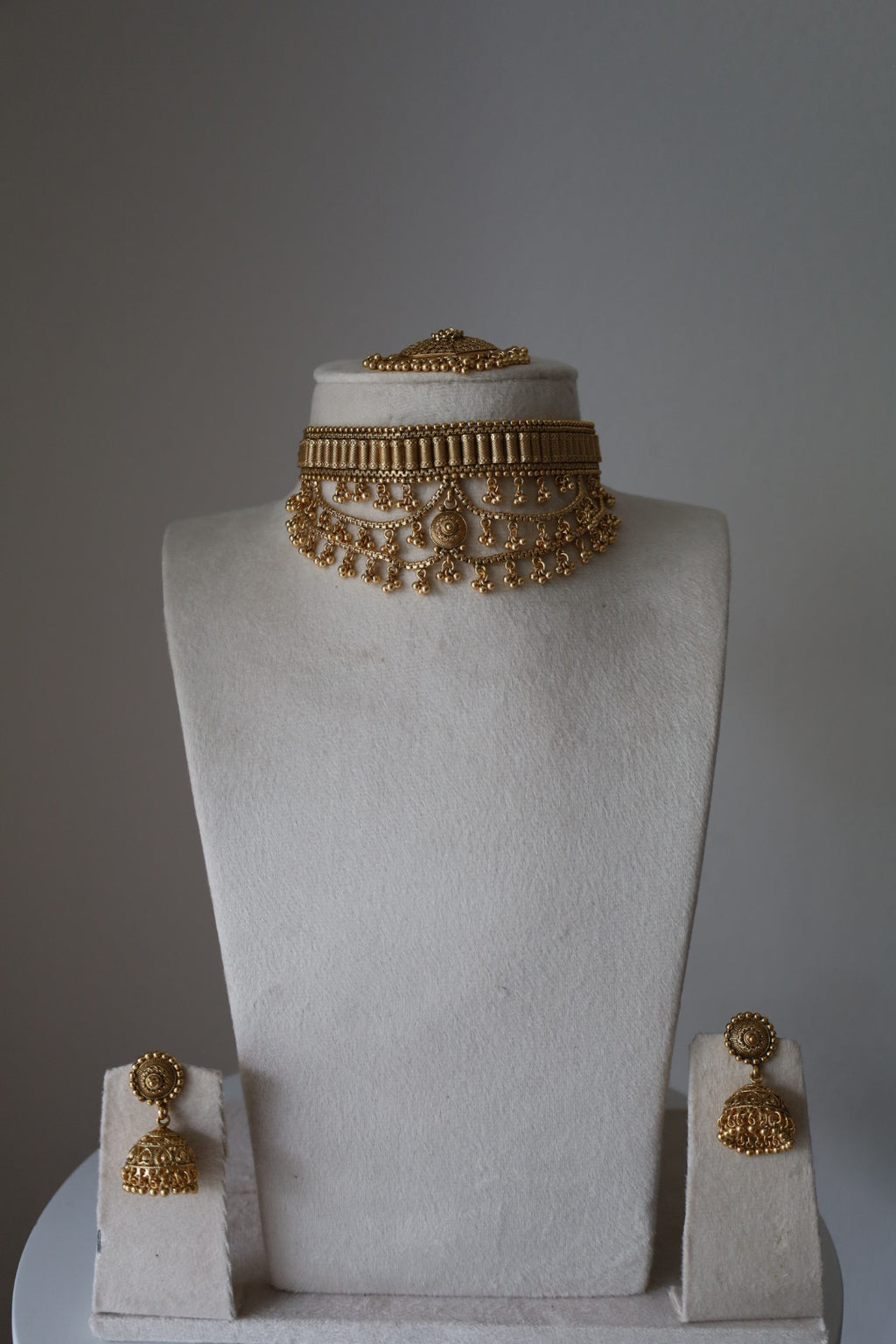Kashmiri Choker