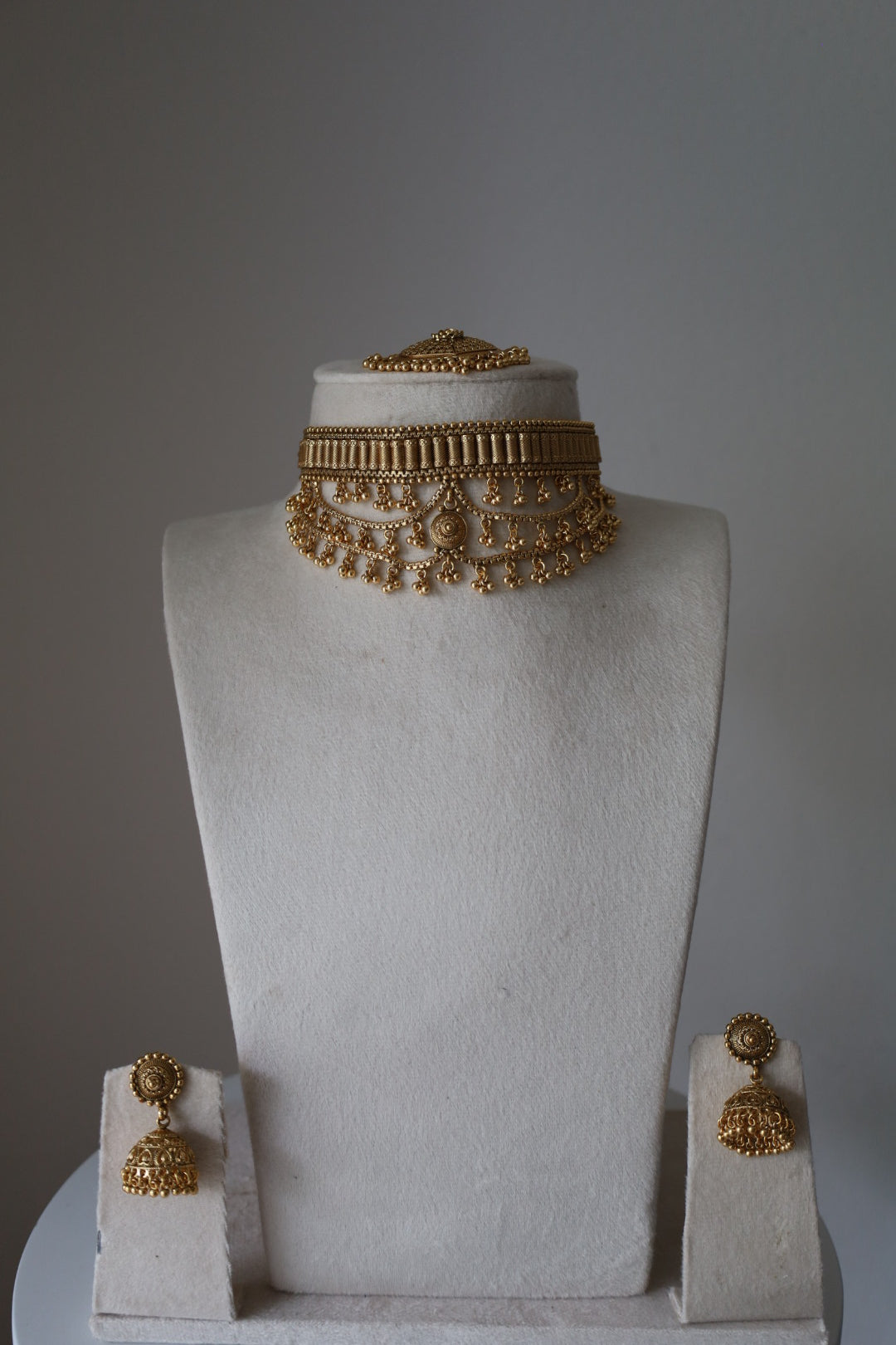 Kashmiri Choker