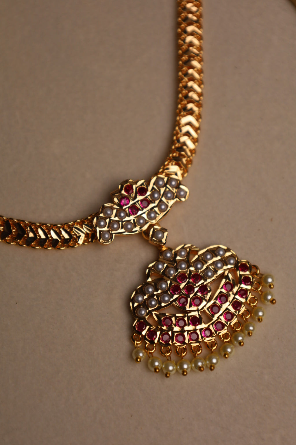 Impon Ruby White Pearl Necklace