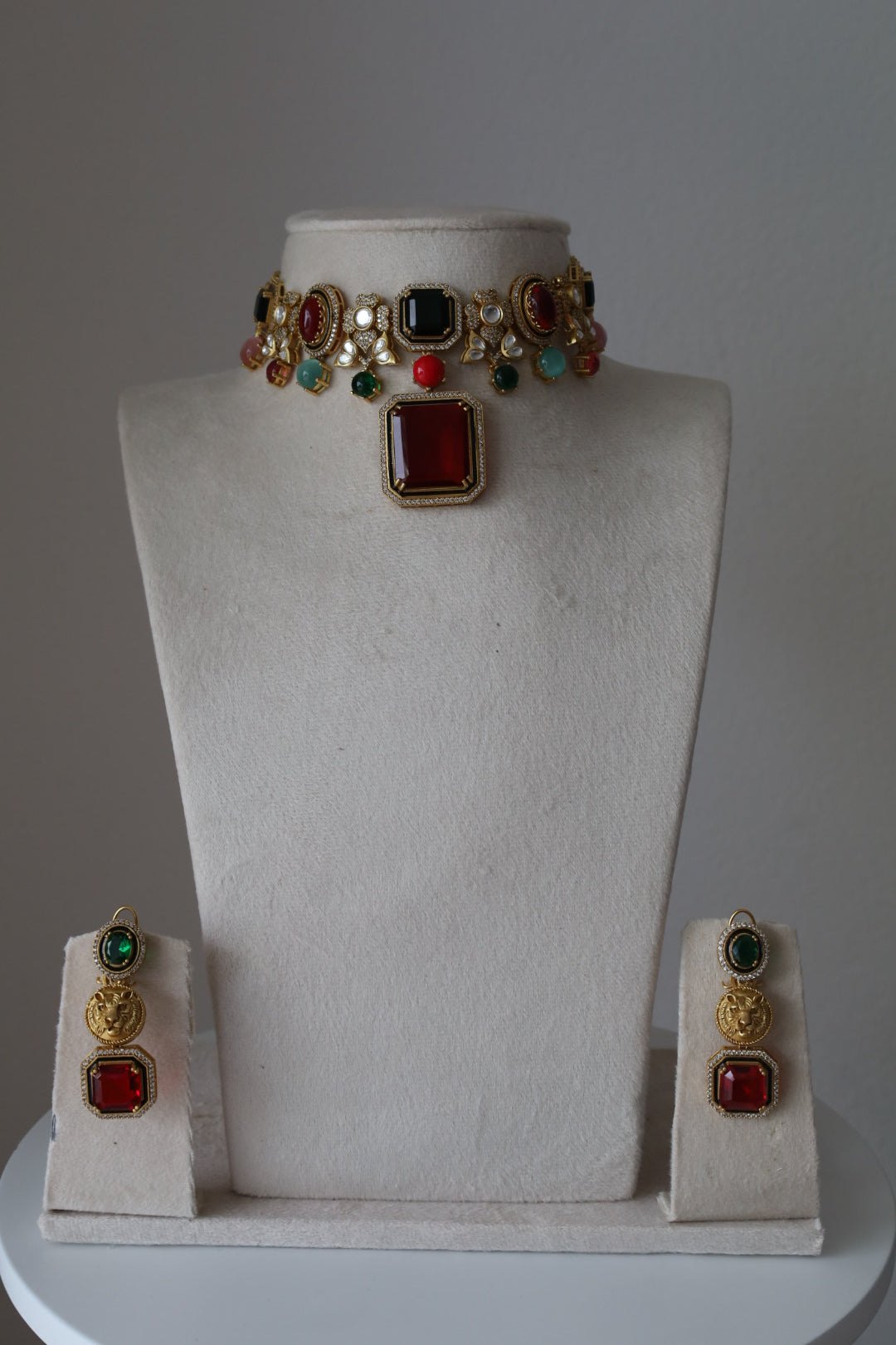 Royal Heritage Statement Jewellery Set