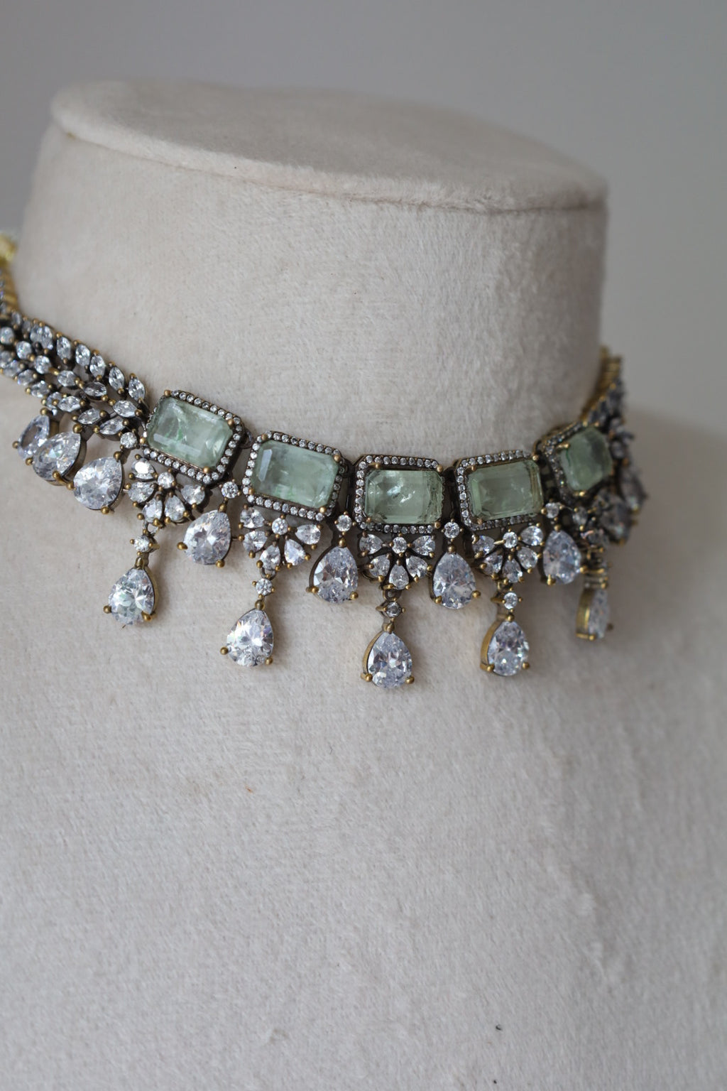 Celeste Sage Crystal Jewellery Set