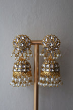 Aarini Pearl Kundan Choker Set