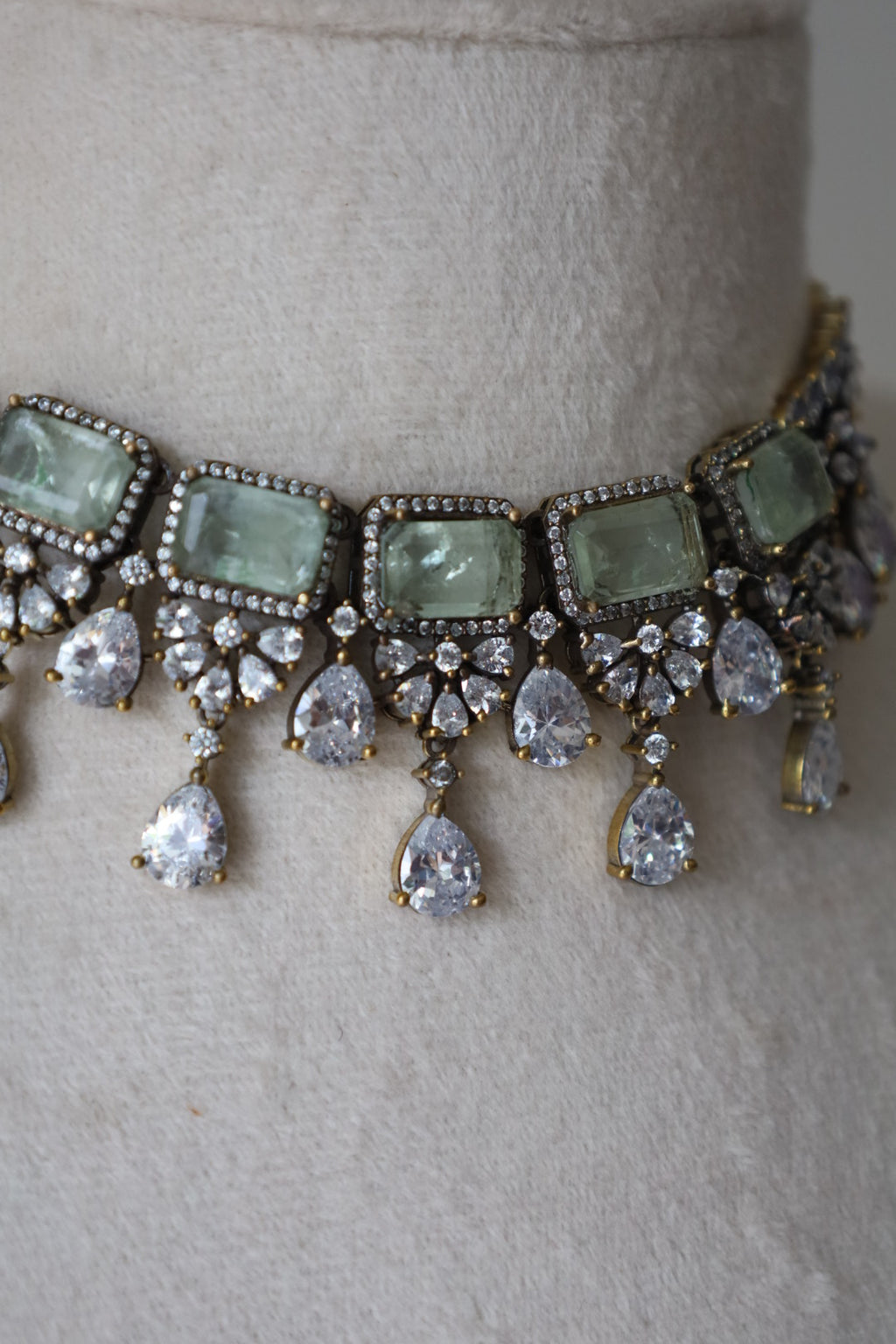 Celeste Sage Crystal Jewellery Set