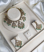 Elegant Victorian Jewellery Set Mint