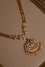 Impon White Necklace