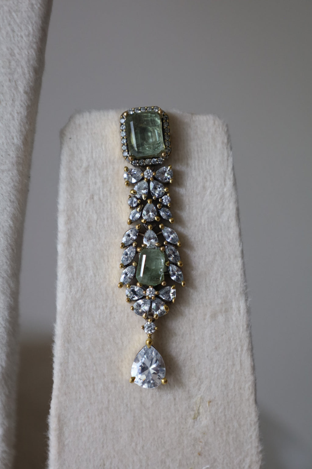 Celeste Sage Crystal Jewellery Set
