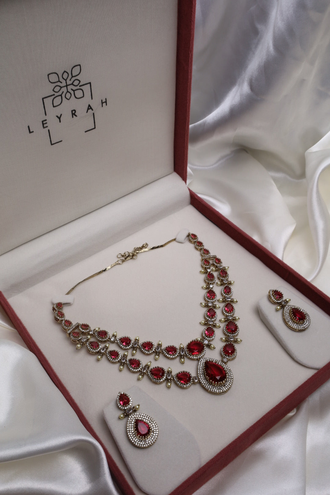 Victorian Red Stone 2-Layer Necklace