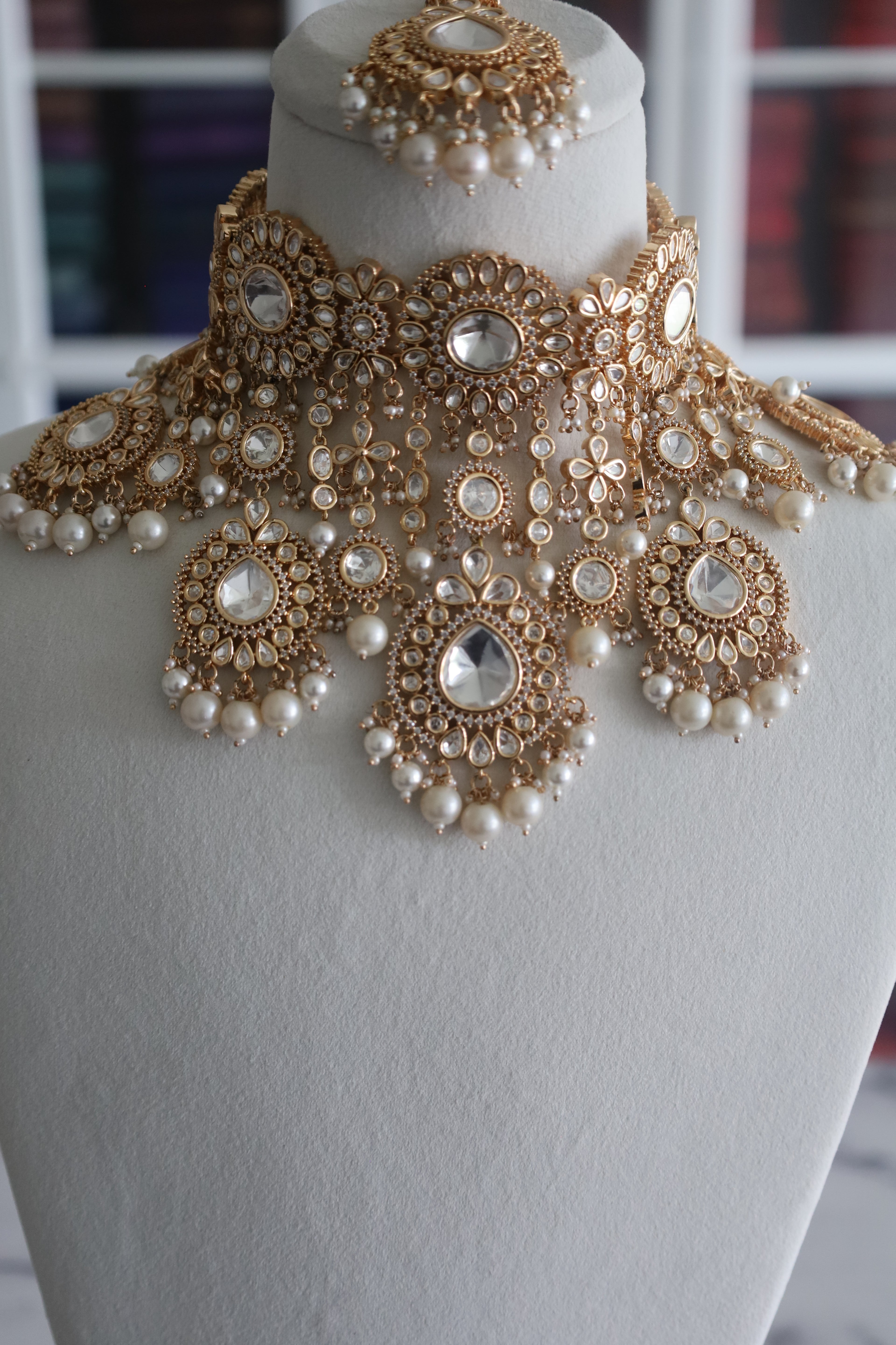Kundan White Bridal Set