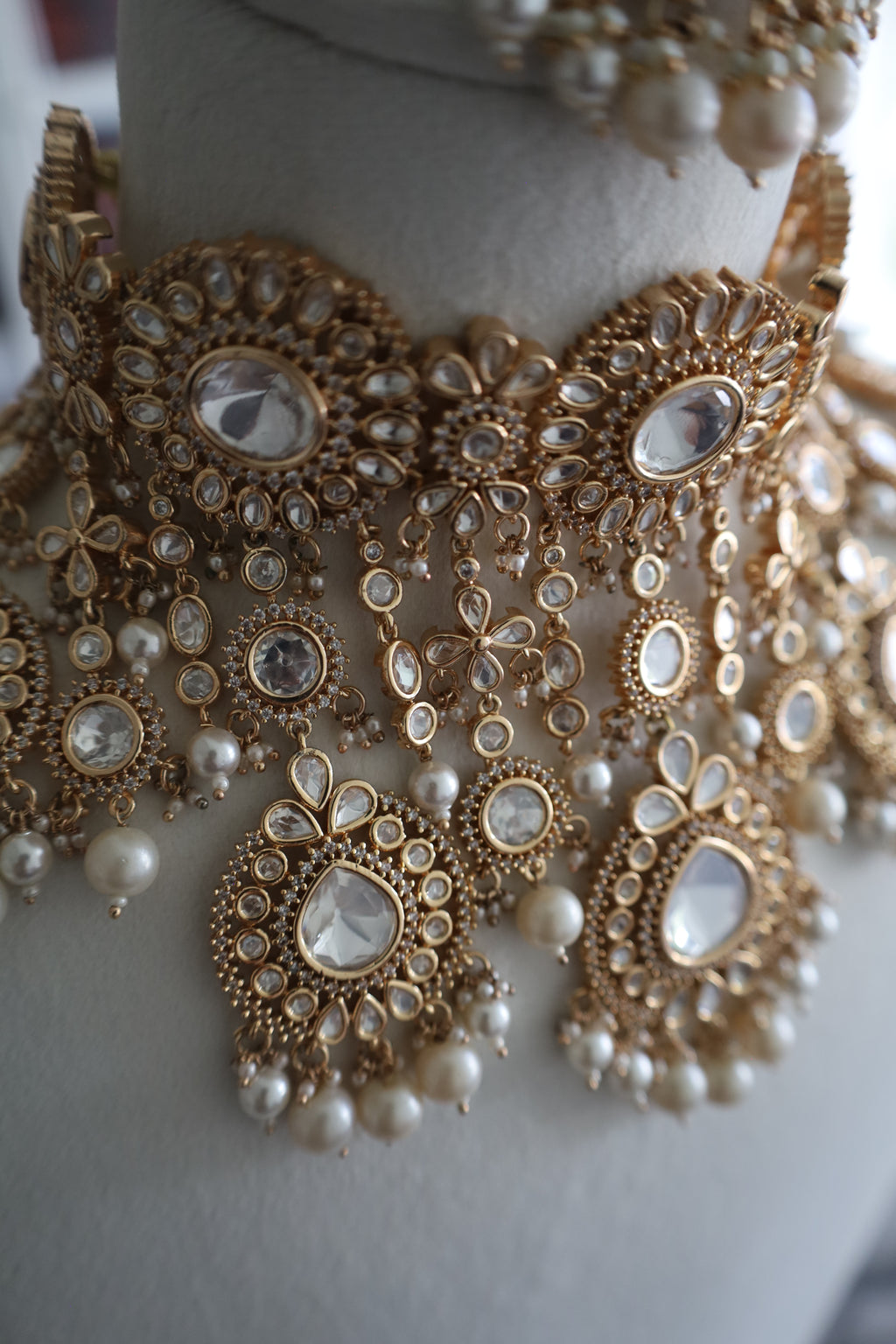 Kundan White Bridal Set