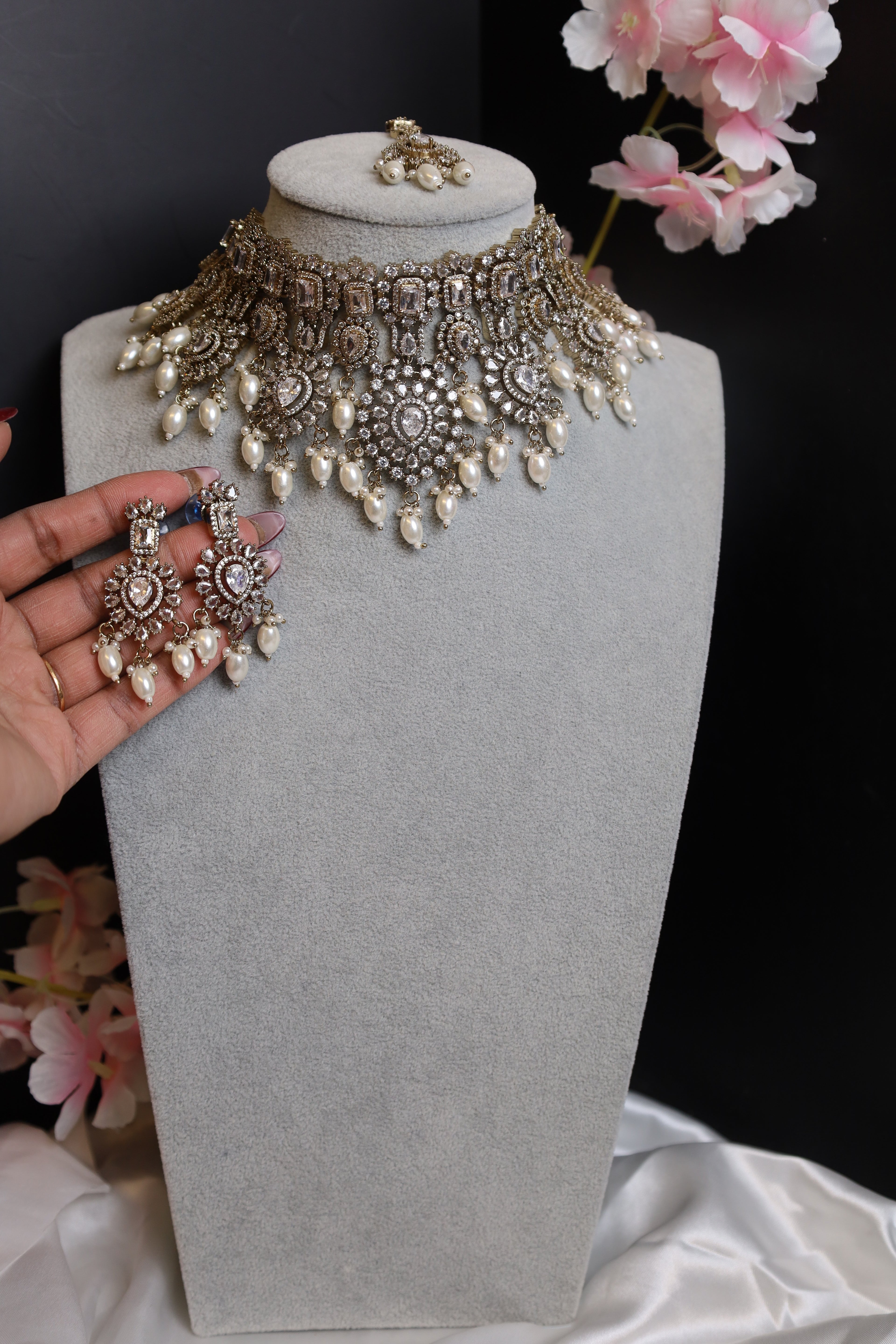 Kundan White Stone Bridal Set