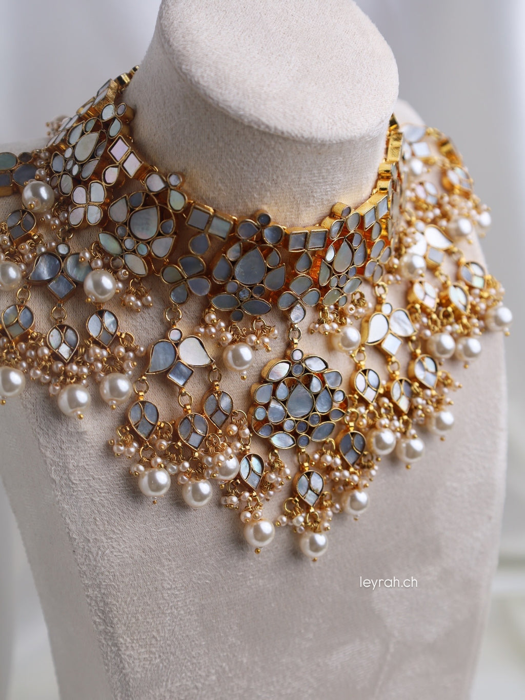 Luxury Gold Plated Mother of Pearl Jewellery Set