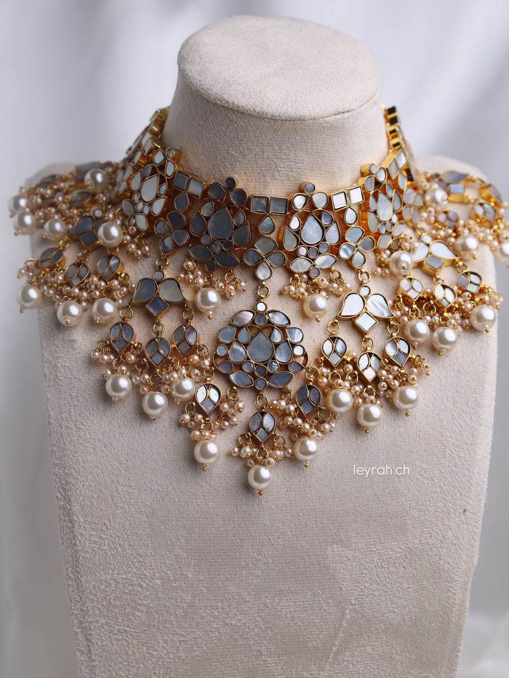 Luxury Gold Plated Mother of Pearl Jewellery Set