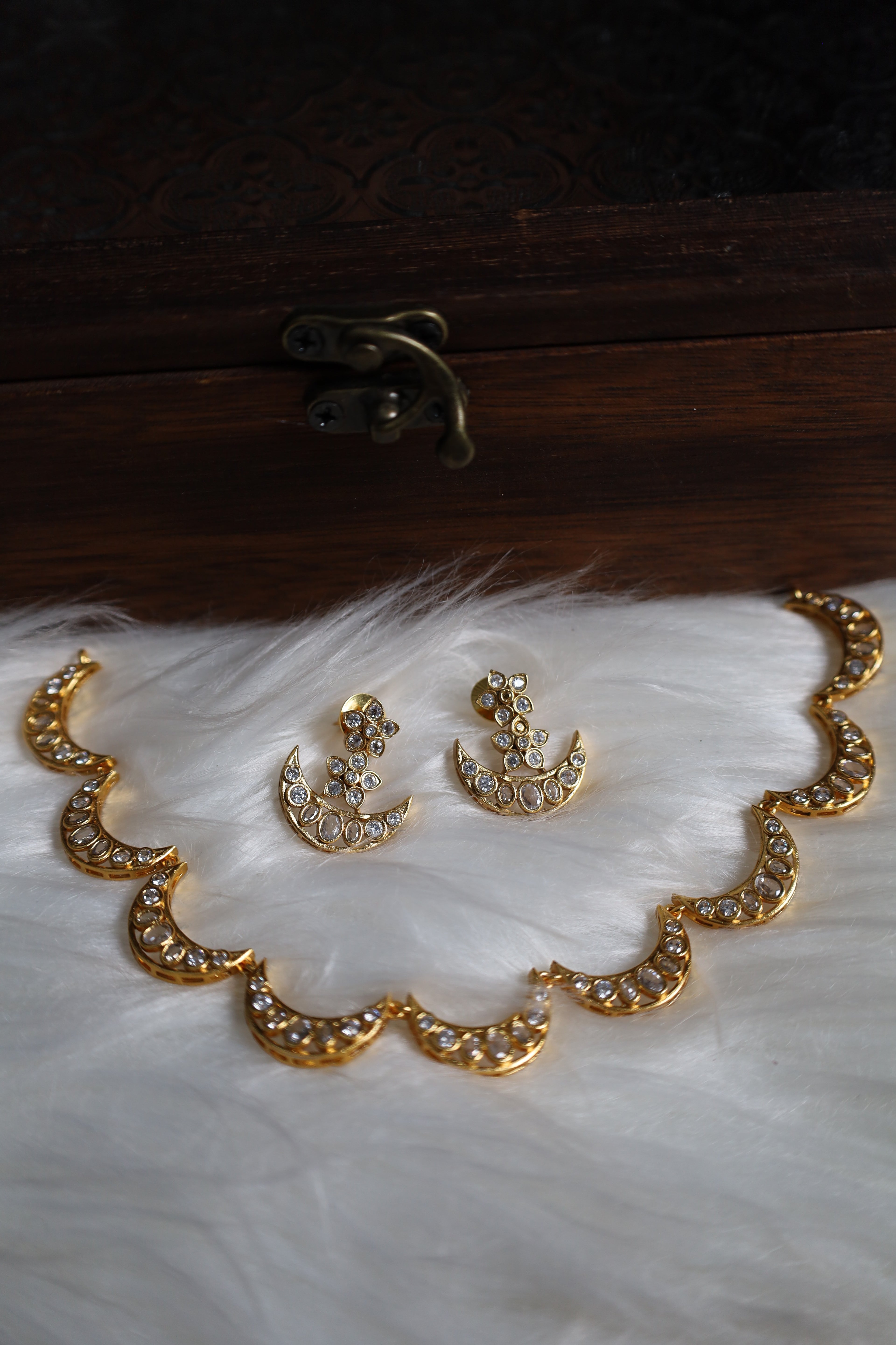 Moon Necklace Set